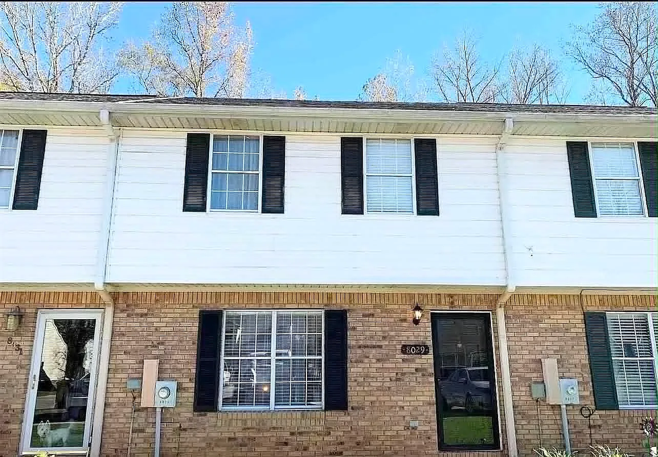 2 bed, 1.5 bath, 1150 sqft, $1,175 — Photo 1