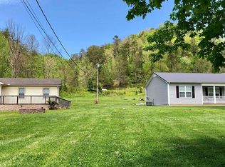 919 Ball Rd, Manchester, KY 40962