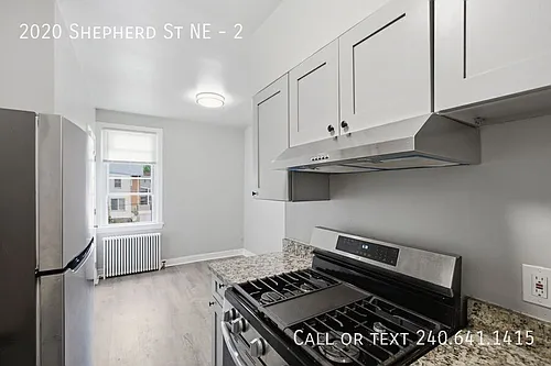 2020 Shepherd St NE #2 Photo 1