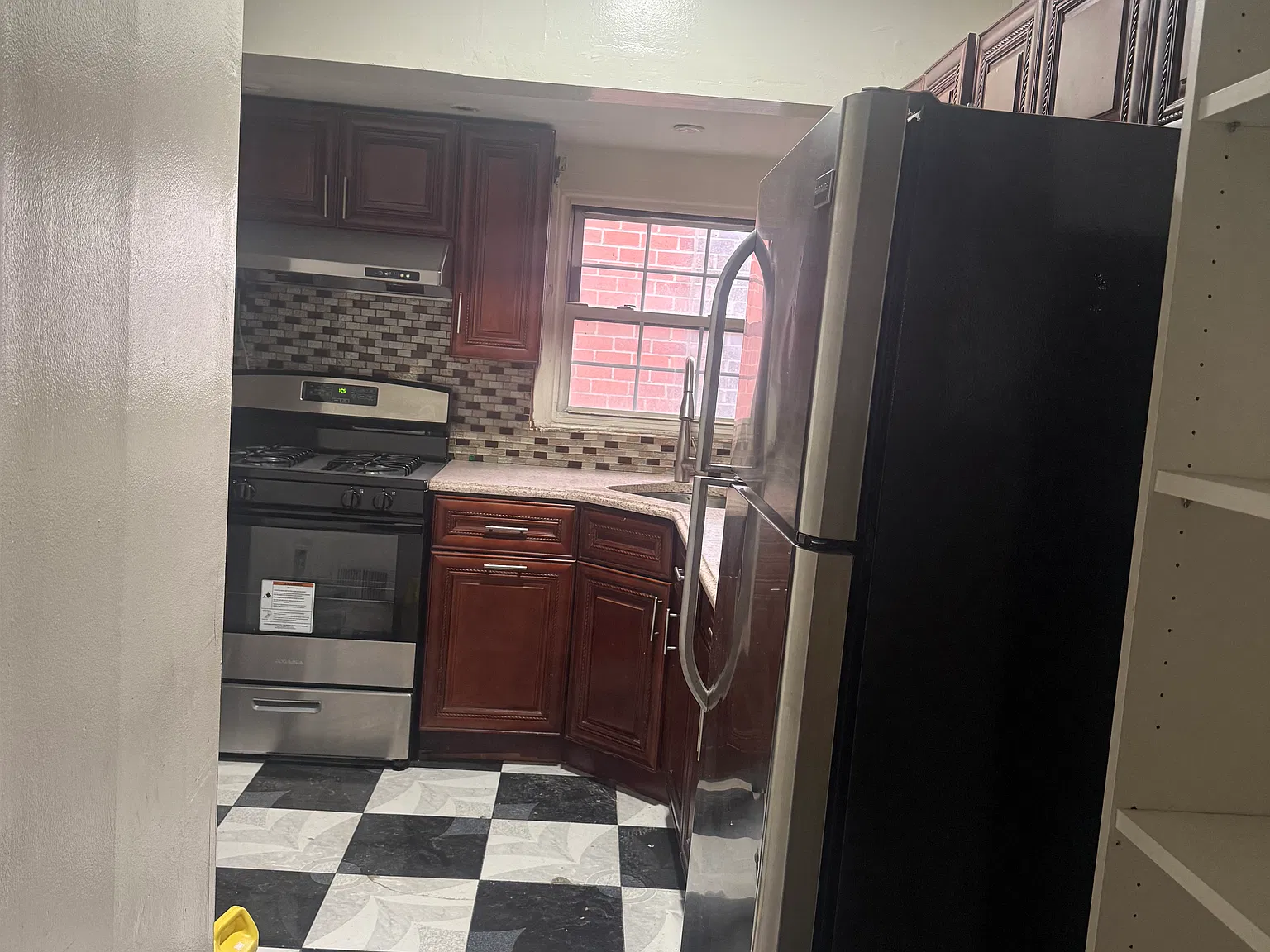 1 bed, 400 sqft, $2,600 — Photo 4