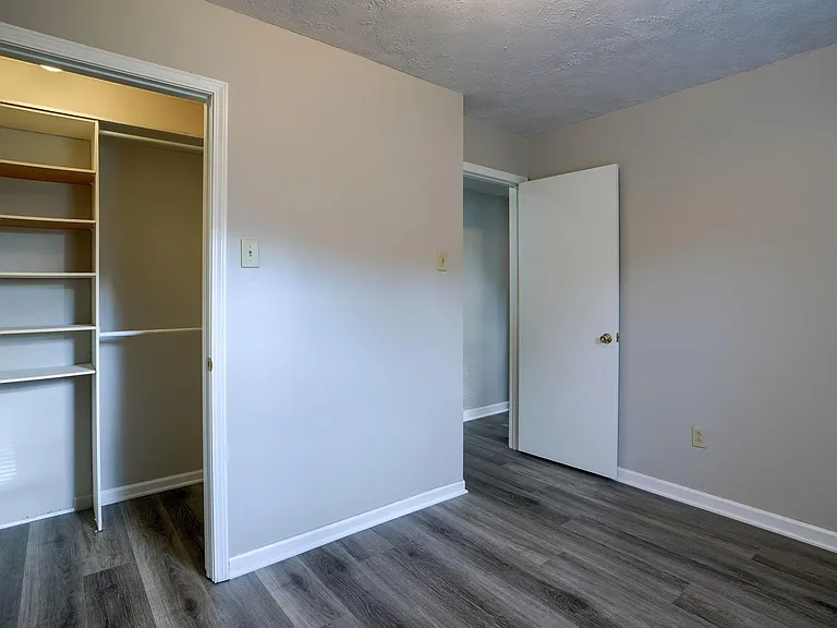 273 Shanahan Rd — Photo 36