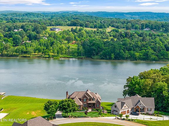 4th image of 436 Silent River Ln