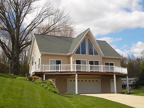 1st image of 560 Baldwin Heights Cir