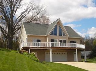 560 Baldwin Heights Cir, Howard, OH 43028
