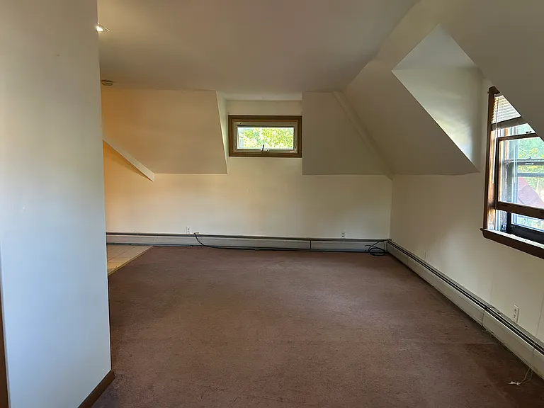 332 Goundry St #2R — Photo 5