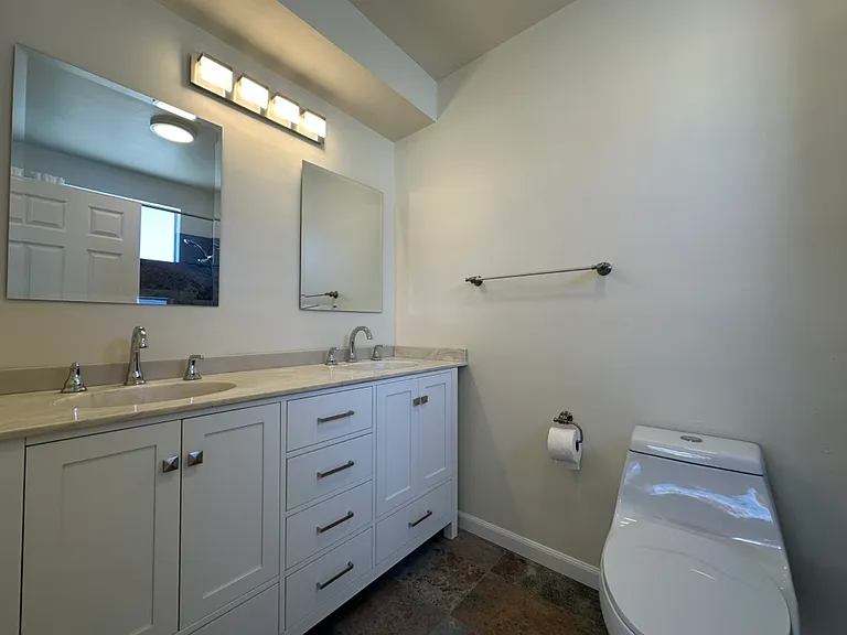 1338 18th St #5 — Photo 16