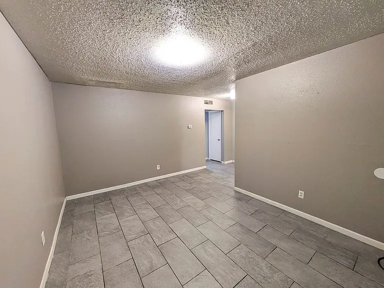 Manya Point Apartments — Photo 13