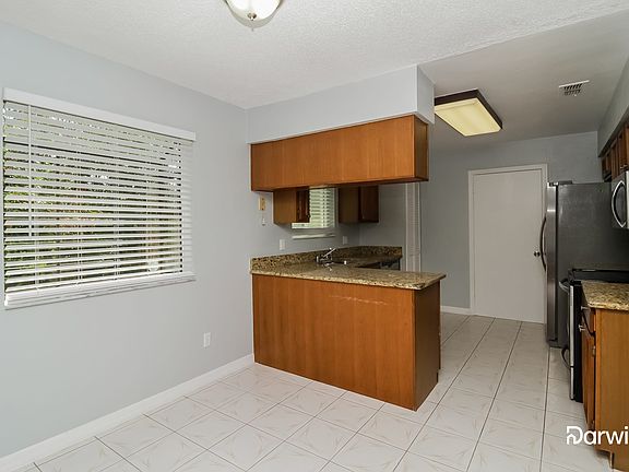 4th image of 3107 Lambath Rd