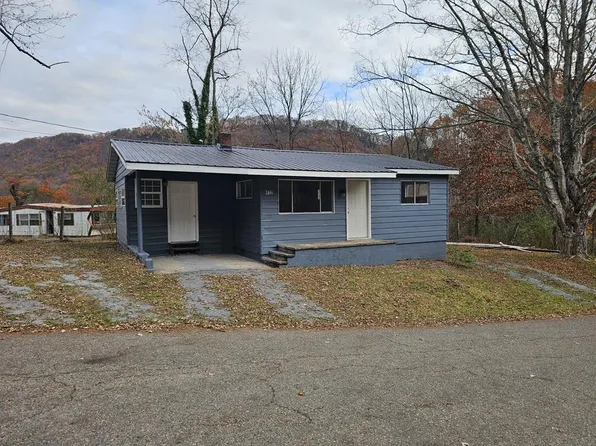 412 Cardwell Town, Saltville, VA 24370