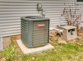 609 Cedar St SW, Isanti, MN 55040