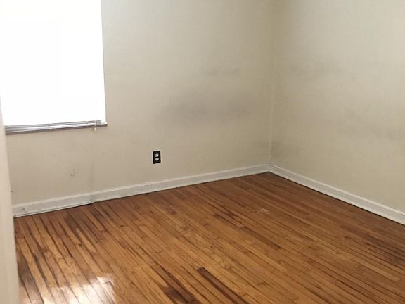 2nd image of 18015 Harvard Ave #1