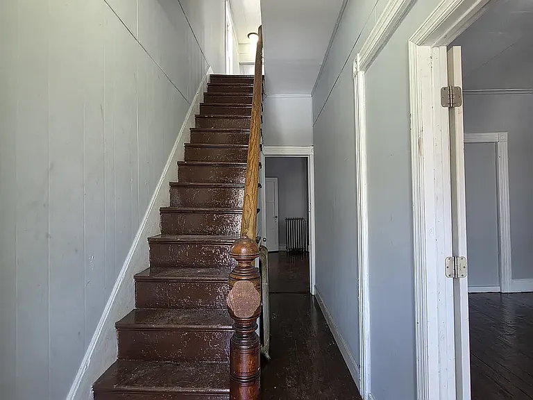 96 Brown Pl #A — Photo 2