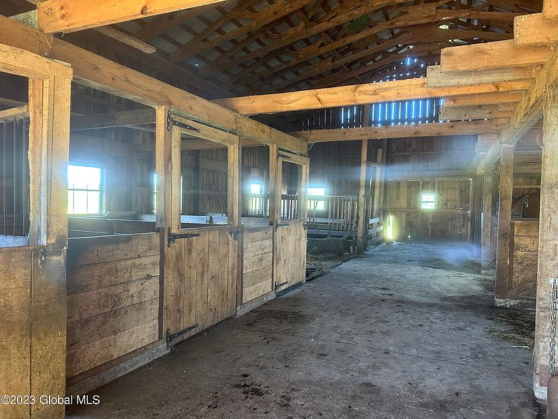 5th image of 111 Alkinburg Drive