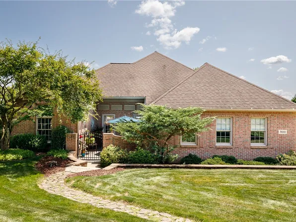9100 Lucia Ln, North Huntingdon, PA 15642