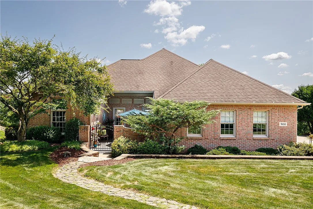 9100 Lucia Ln photo 1