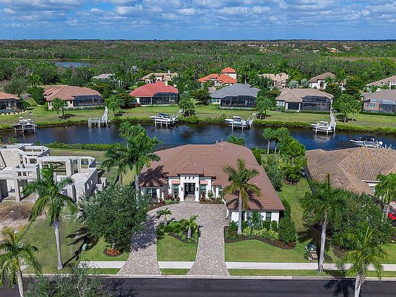 2nd image of 11708 Rive Isle Run