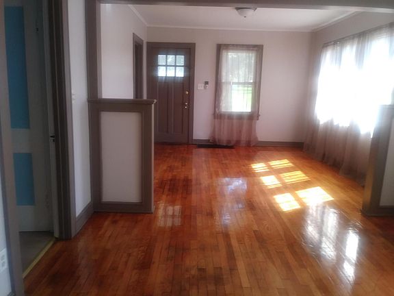 3rd image of 1234 E South St