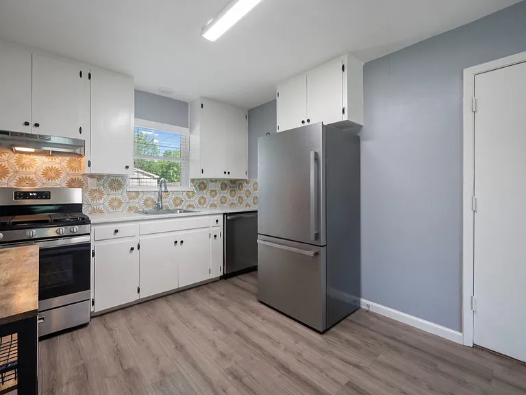 10700 Plains Trl #1 — Photo 10