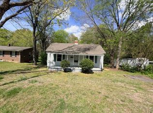 359 Davis St, Henderson, NC 27536