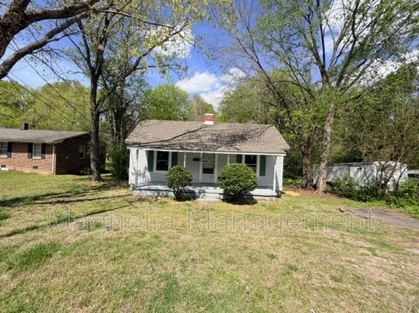 359 Davis St, Henderson, NC 27536