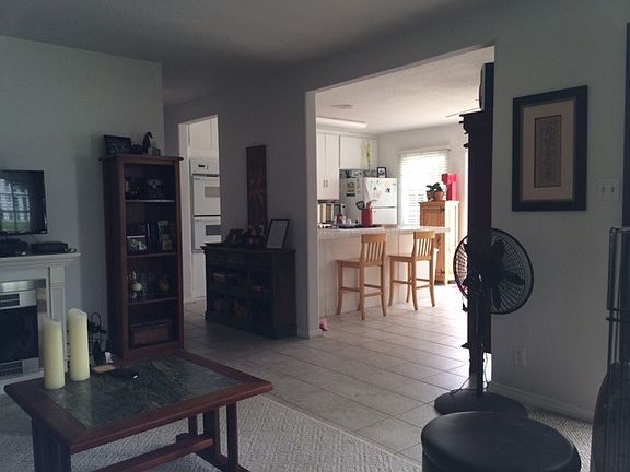 View into dining/Kit