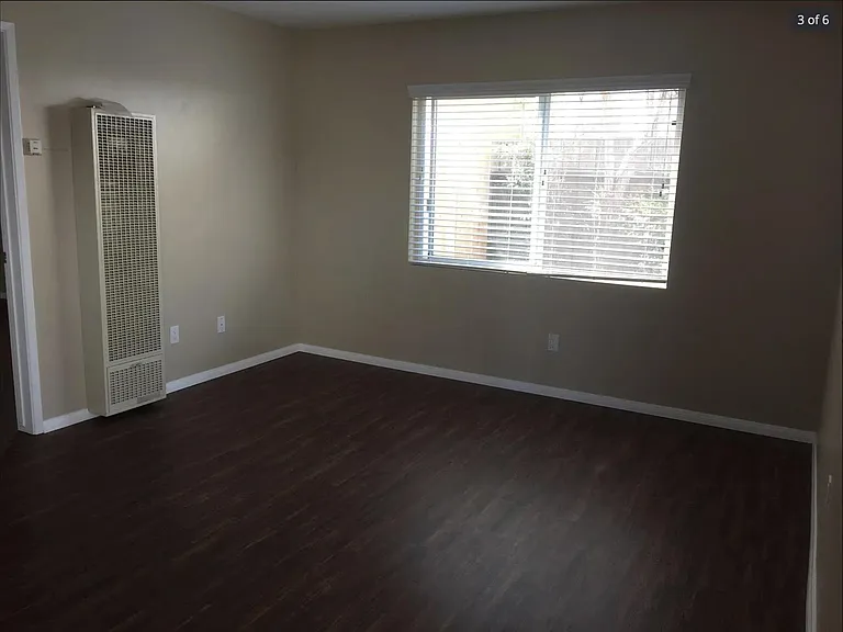 322 S Pacific St #C — Photo 3