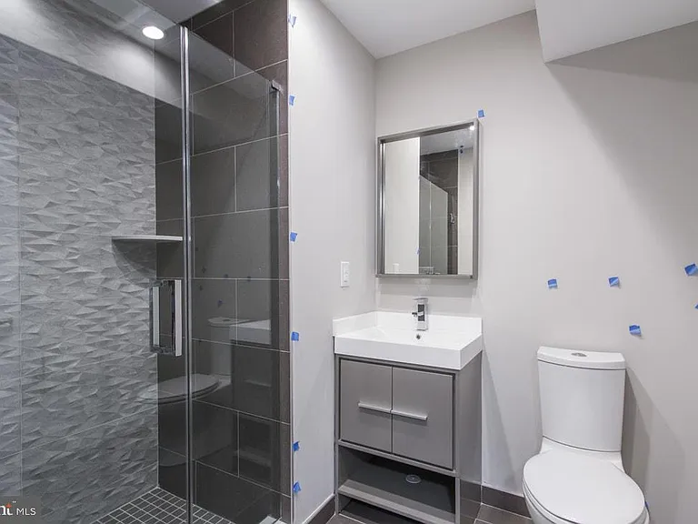 716 S Sartain St #2 — Photo 9