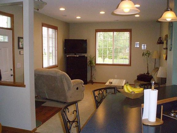 Living room/breakfast bar