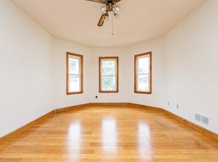 27 Lynn St #2, Chelsea, MA 02150