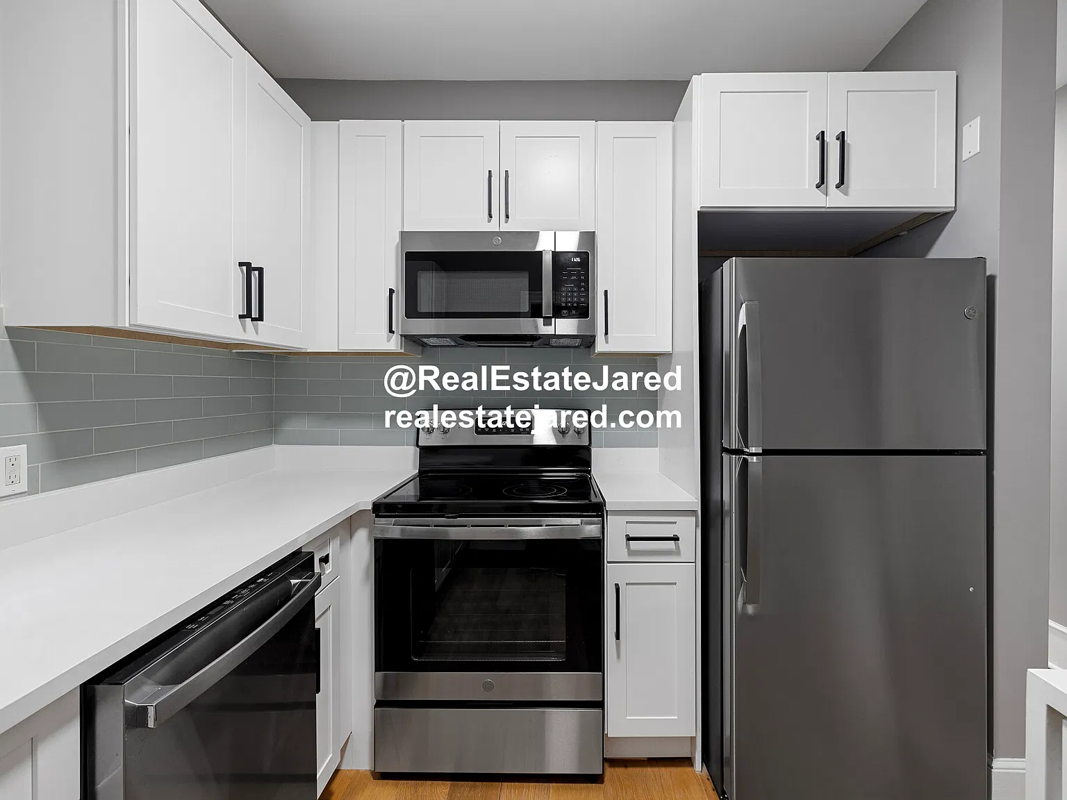 4 bed, $8,500 — Photo 2