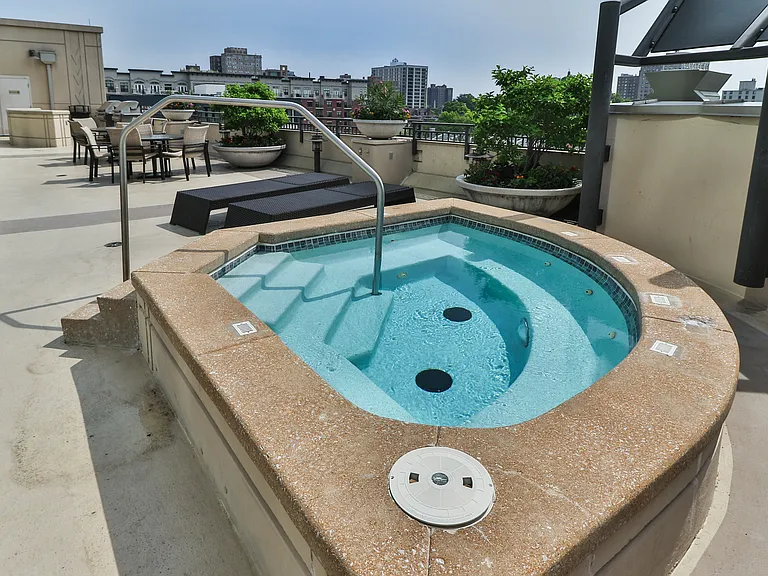 4909 Laclede Ave #705 — Photo 24