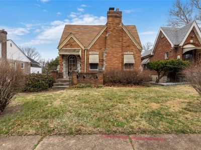 2483 Brown Rd, Saint Louis, MO, 63114