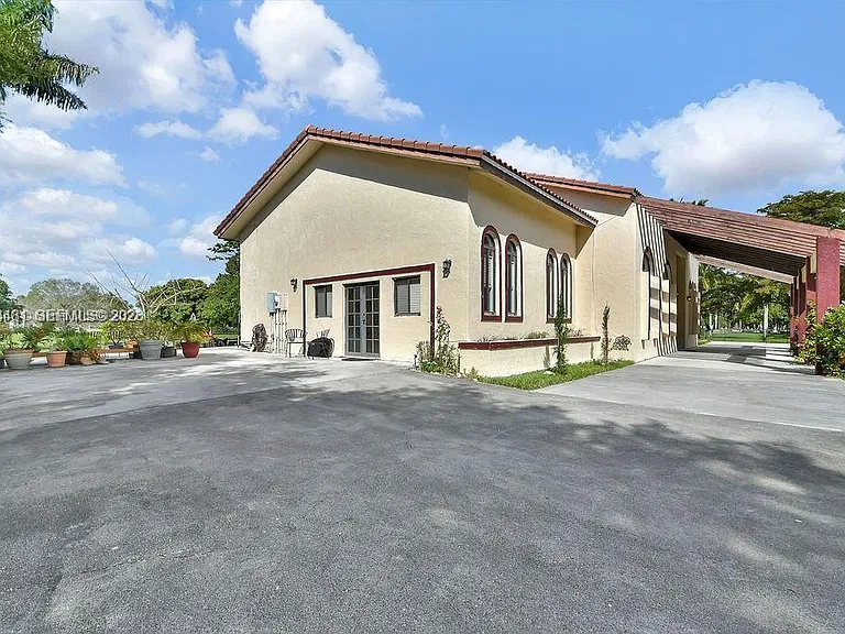 5425 SW 190th Ave — Photo 34