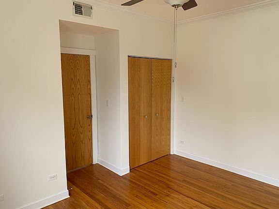 5th image of 6750 N Greenview Ave APT 3