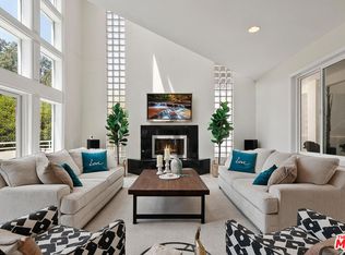 3901 Alta Mesa Dr, Studio City, CA 91604