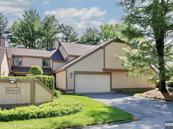 504 Aspen Ln #5042, Wyckoff, NJ 07481