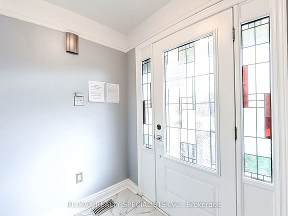 3rd image of 4806 Rosebush Rd