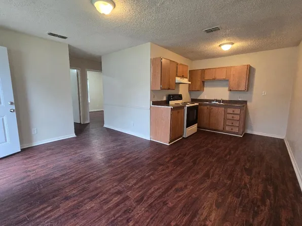 224 S 41st St APT 4, Corsicana, TX 75110