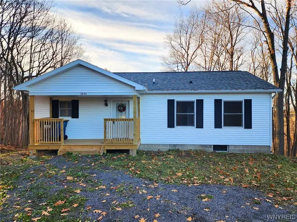 3854 Green Rd, Bloomfield, NY 14469