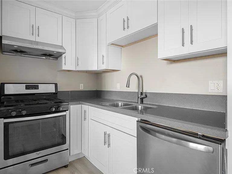 11731 Runnymede St #3 — Photo 4