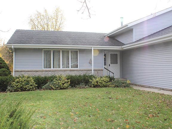 2nd image of 5927 Linden Rd