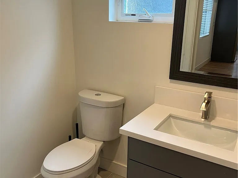 2151 S West View St — Photo 20