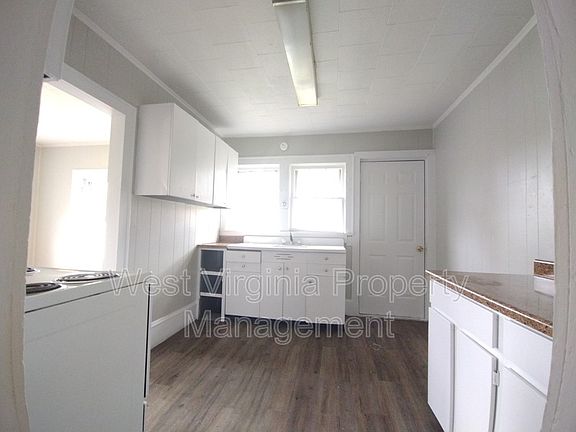 4th image of 1000 S Kanawha St #1000