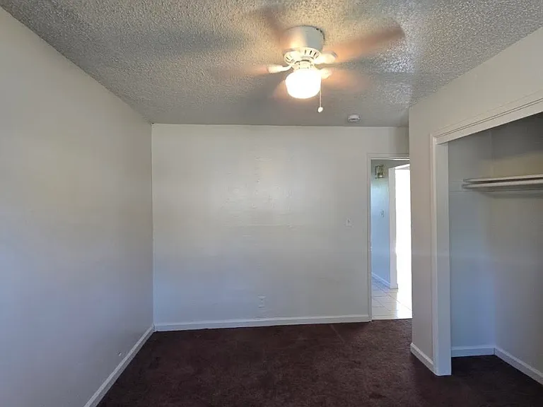 4431 E Hedges Ave #C — Photo 7