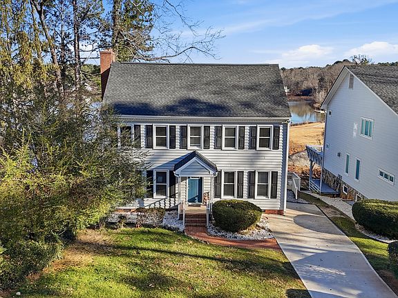 3rd image of 220 Kingsmill Rd