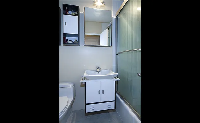 Sold by Douglas Elliman | media 37