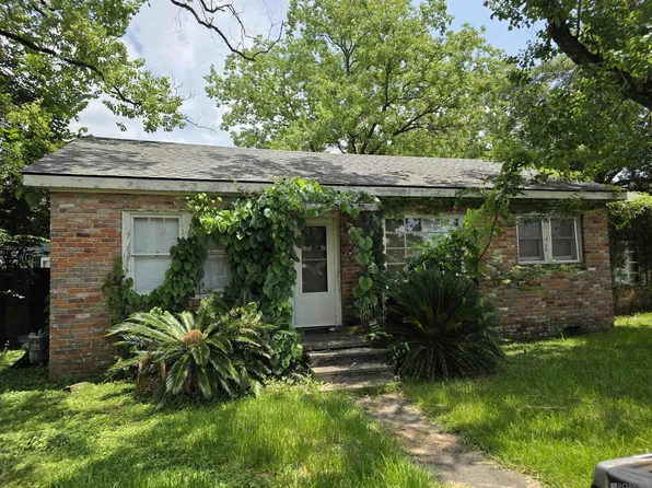 13540 W Leon St, Gonzales, LA 70737