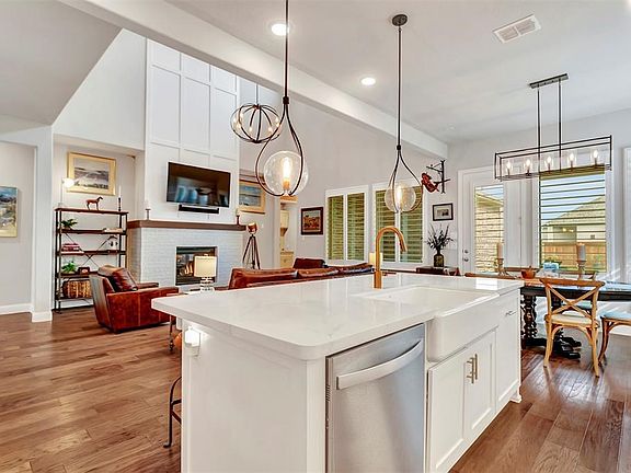 4th image of 4005 Hartline Hills Way