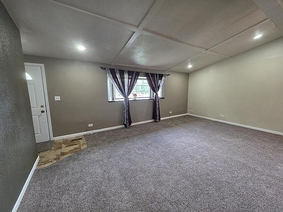 5th image of 306 E Edwards St