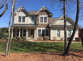 2033 Gloucester St, Matthews, NC 28104